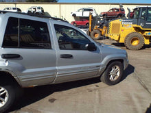 Load image into Gallery viewer, TEMPERATURE CONTROLS Jeep Grand Cherokee 99 00 01 02 03 04 - MRK464465