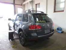 Load image into Gallery viewer, CV AXLE SHAFT Touareg Q7 2004 04 2005 05 06 07 08 09 Front - 929644