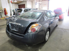 Load image into Gallery viewer, RADIATOR Nissan Altima Maxima 2007 07 2008 08 2009 09 2010 10 11 12 13 Auto - 933587