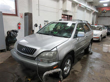Load image into Gallery viewer, SUNROOF ASSEMBLY Lexus RX300 1999 99 00 01 02 03 - 974571
