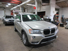 Load image into Gallery viewer, FRONT FENDER BMW X3 X4 11 12 13 14 15 16 17 18 Left - 1357465