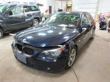 Load image into Gallery viewer, RADIATOR FAN ASSEMBLY BMW 530i 545i 525i 750i 2004 04 2005 05 2006 06 07 08 - 10 - 985913