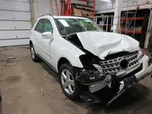 Load image into Gallery viewer, STRUT ML550 ML350 ML320 2006 06 07 08 09 10 11 Front - 1011291