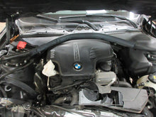 Load image into Gallery viewer, REAR HUB WITH SPINDLE 320i 328D 328i 335i Active 3 12-16 Left - 1025757