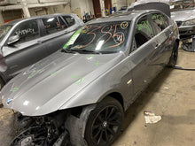 Load image into Gallery viewer, TRUNK LID MOUNTED TAIL LIGHT LAMP 323i 328i 335i M3 09-11 Right - 1379194