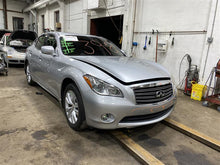 Load image into Gallery viewer, RADIATOR CORE SUPPORT Infiniti M35H M37 M56 Q70 2011-2019 - 1101655