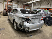 Load image into Gallery viewer, RADIATOR CORE SUPPORT Infiniti M35H M37 M56 Q70 2011-2019 - 1101655