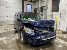 Load image into Gallery viewer, FRONT SPINDLE Volkswagen Routan 2009 09 2010 10 2011 11 2012 12 Left - 1335634