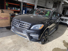 Load image into Gallery viewer, THIRD SEAT Mercedes-Benz ML350 ML450 ML550 ML63 2013 13 - 1339670