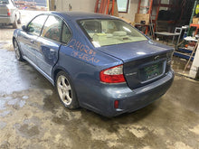 Load image into Gallery viewer, 2008 Subaru Legacy Floor Shifter - 1349921