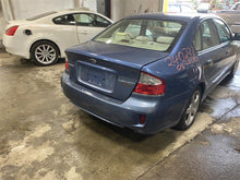 Load image into Gallery viewer, 2008 Subaru Legacy Floor Shifter - 1349921