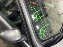 Load image into Gallery viewer, 2011 BMW 328i Floor Shifter - 1350567