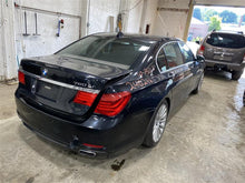 Load image into Gallery viewer, 2010 BMW 750 HYBRID 750i 750il 750LI Floor Shifter - 1351610