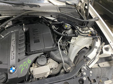 Load image into Gallery viewer, FRONT SPINDLE KNUCKLE BMW X3 X4 11 12 13 14 15 16 Left - 1352219