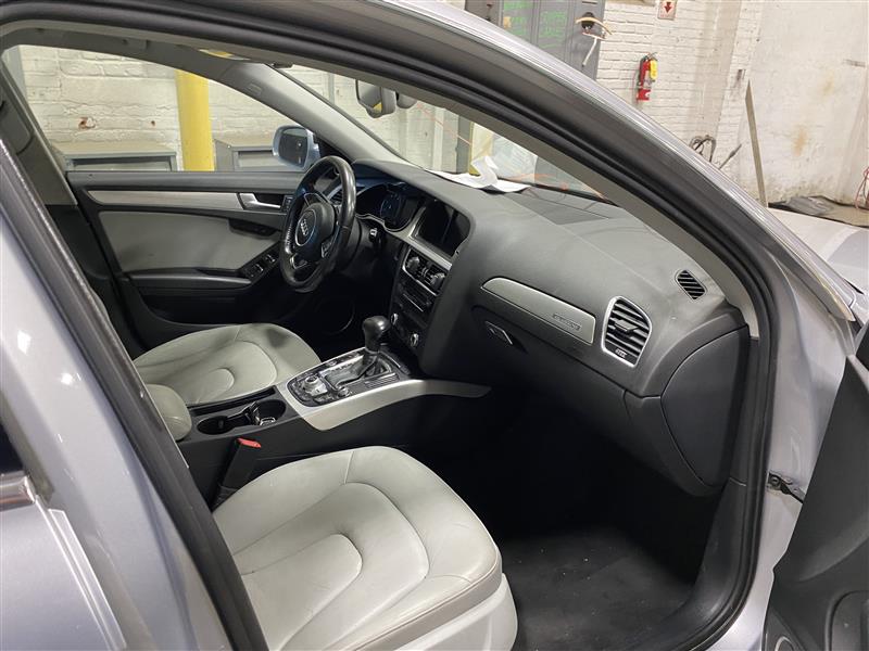 FRONT INTERIOR DOOR TRIM PANEL Audi A4 2016 16 - 1357360 – Tom's