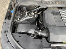 Load image into Gallery viewer, REAR QUARTER GLASS Range Rover Sport 14 15 16 17 18 19 20 Left - 1359067