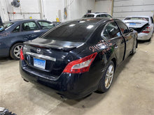 Load image into Gallery viewer, OUTER TAIL LIGHT LAMP Nissan Maxima 2009 09 2010 10 2011 11 Left - 1362833