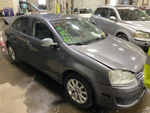 Load image into Gallery viewer, ECU ECM COMPUTER Volkswagen Jetta Golf 2010 10 Auto - 1380496