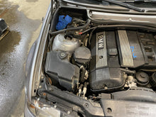 Load image into Gallery viewer, INDEPENDENT REAR SUSPENSION BMW 325xi 01 - 05 Right - 1380604