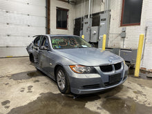 Load image into Gallery viewer, AIR CLEANER BOX BMW 128i 323i 328i 07 08 09 10 11 12 13 - 1387690