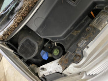 Load image into Gallery viewer, Front Fender Volkswagen Eurovan 2001 - 1388143