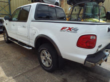 Load image into Gallery viewer, AC HEATER TEMP CONTROL Ford F150 F250 Navigator Expedition 99 00 01 - 04 Front - MRK462323