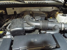 Load image into Gallery viewer, Rear Wiper Motor EXPEDITION 2009 - MRK462988
