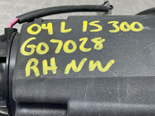 Load image into Gallery viewer, Park Lamp Light LEXUS IS300 2004 - NW82865