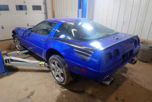 Load image into Gallery viewer, AC A/C AIR CONDITIONING COMPRESSOR Corvette 1988-1996 - CTL313507
