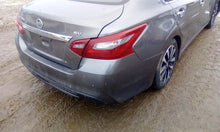 Load image into Gallery viewer, Intake Manifold Nissan Altima 2018 - CTL315233