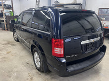 Load image into Gallery viewer, Air Cleaner Box TOWN & COUNTRY 2010 - DG158684