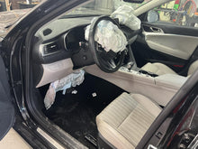 Load image into Gallery viewer, Transfer Case G70 2019 - DG162988