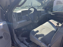 Load image into Gallery viewer, TRANSFER CASE F250SD Pickup F350SD Pickup F450SD Pickup F550SD Pickup 99-04 - DG163396