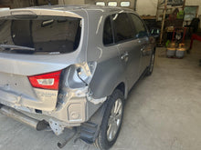 Load image into Gallery viewer, AIR CLEANER BOX - DG165845