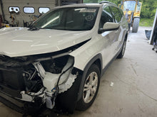 Load image into Gallery viewer, Air Cleaner Box GMC Terrain 2018 - DG167874