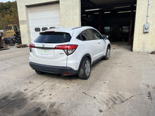 Load image into Gallery viewer, Air Cleaner Box Honda HR-V 2019 - DG172851