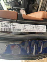 Load image into Gallery viewer, TRANSFER CASE Dodge Durango Jeep Grand Cherokee 2011-2020 - DG180118