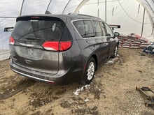 Load image into Gallery viewer, Transmission Chrysler Pacifica 2020 - DG182943
