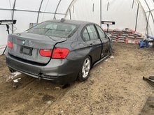 Load image into Gallery viewer, TRANSFER CASE 228I 320i 328D 328i 328I GT 335i 335i GT 428i 435i 12-15 - DG182331