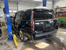 Load image into Gallery viewer, Steering Gear Rack ESCALADE ESV 2017 - DG182790