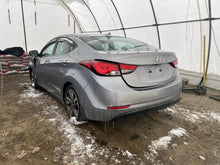 Load image into Gallery viewer, AIR CLEANER BOX Hyundai Elantra 11 12 13 14 15 16 - DG182670