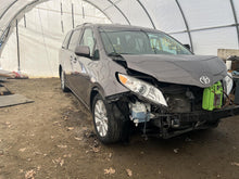 Load image into Gallery viewer, AIR CLEANER BOX Toyota Sienna 2011 11 2012 12 2013 13 2014 14 - DG183256