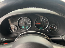 Load image into Gallery viewer, TRANSMISSION Jeep Wrangler 12 13 14 15 16 17 18 VIN W - DG187000