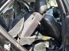 Load image into Gallery viewer, Oil Pan Chrysler 300 2022 - CTL362968