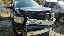 Load image into Gallery viewer, Temperature Controls Toyota Tundra 2014 - MM2504912