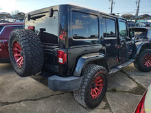 Load image into Gallery viewer, TRANSMISSION Jeep Wrangler 12 13 14 15 16 17 18 VIN W - MM3030401