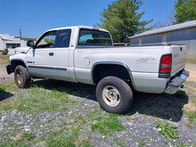 Load image into Gallery viewer, TRANSMISSION 1500 Pickup 2500 Pickup 3500 Pickup 00 01 02 4X4 - MM3044245