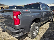 Load image into Gallery viewer, Transmission SILVERADO 1500 PICKUP 2022 - MM3031932