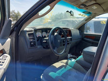 Load image into Gallery viewer, TRANSMISSION 1500 Pickup Dakota Durango 2006 06 4X4 VIN N - MM3049803