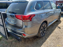Load image into Gallery viewer, Engine Motor Mitsubishi Outlander 2018 - MM3043778